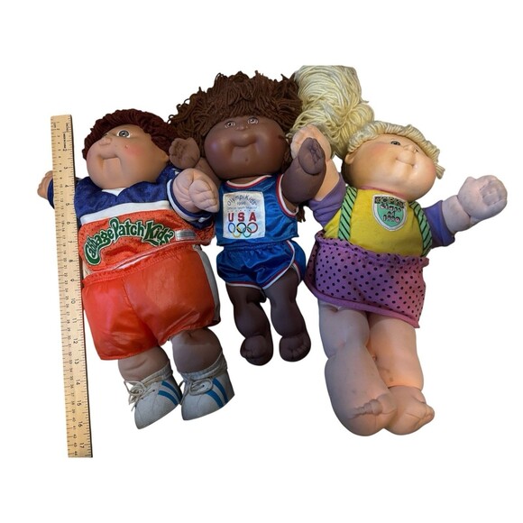 Lot-3 Cabbage Patch Kids CPK 1982, 1990, 1995 Olympic, Class Of 1990, Football - Picture 1 of 5